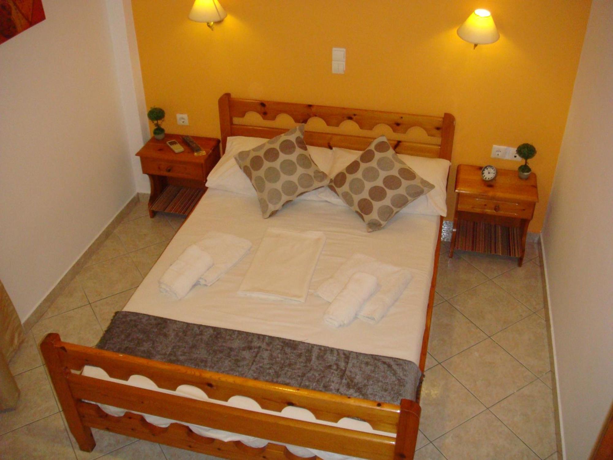 Boussetil Rooms Capanmat Tínos Kültér fotó