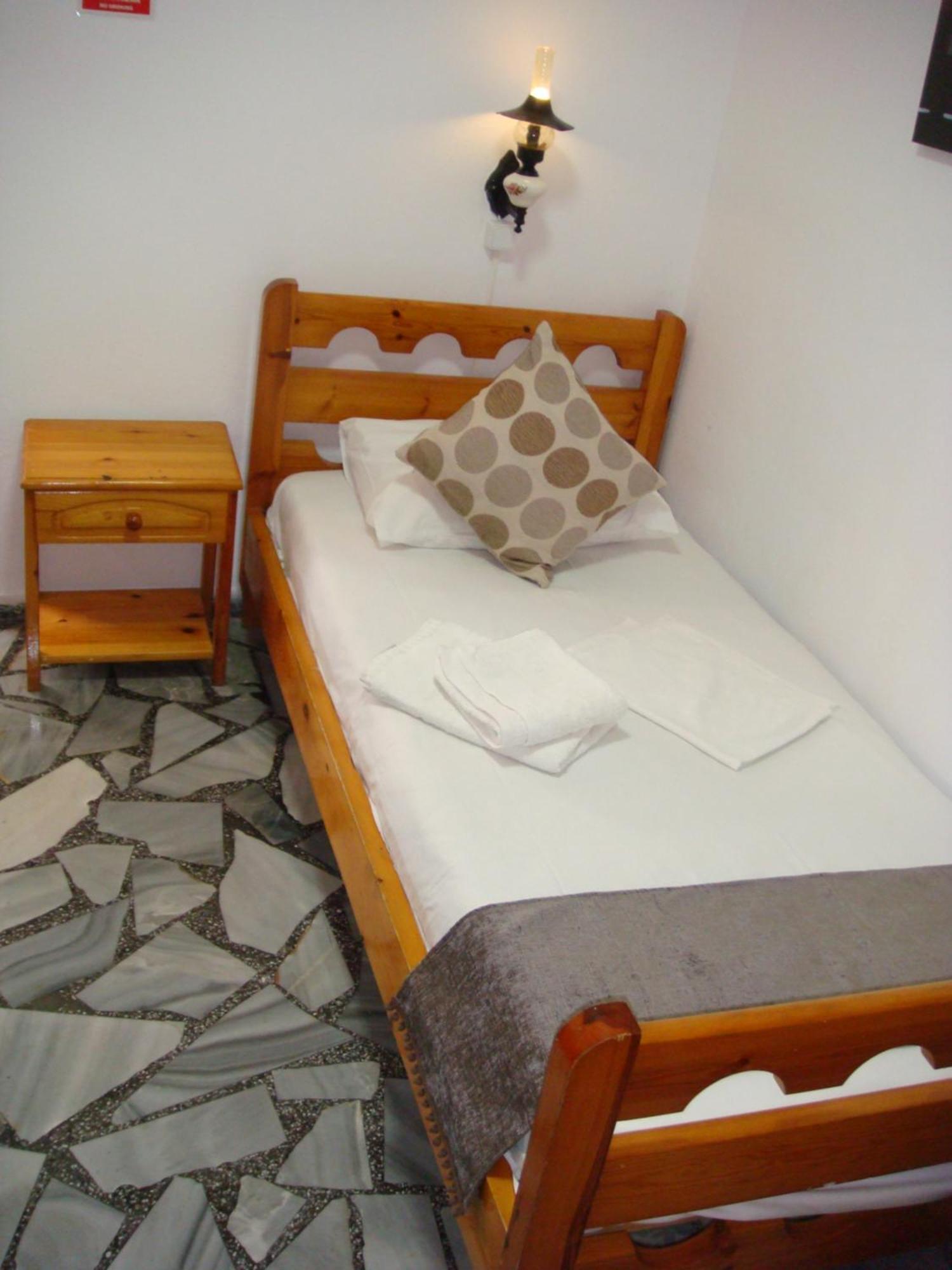 Boussetil Rooms Capanmat Tínos Kültér fotó