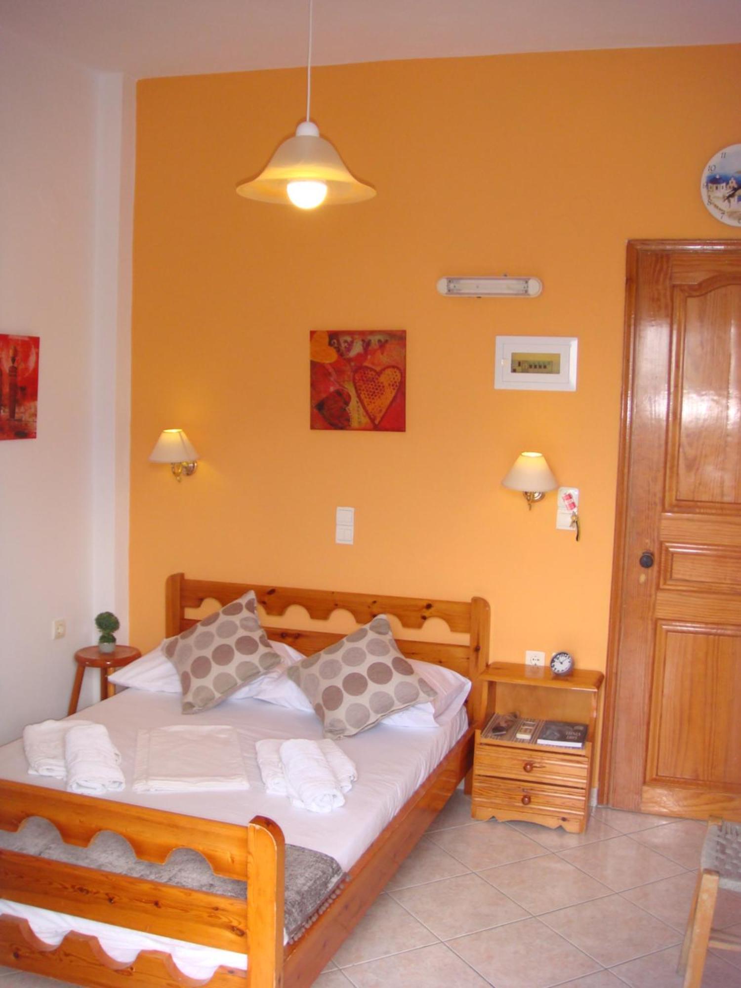Boussetil Rooms Capanmat Tínos Kültér fotó