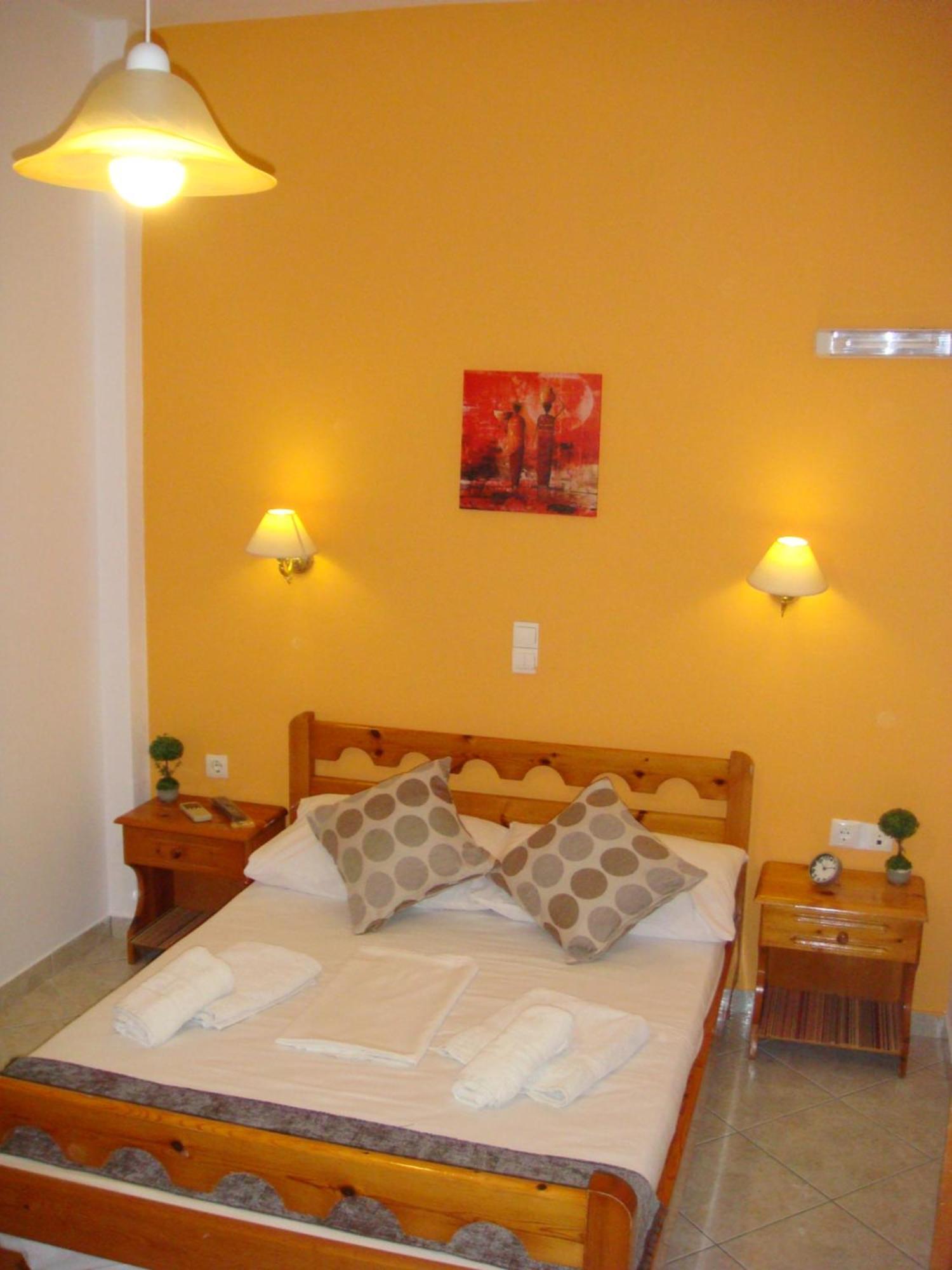 Boussetil Rooms Capanmat Tínos Kültér fotó