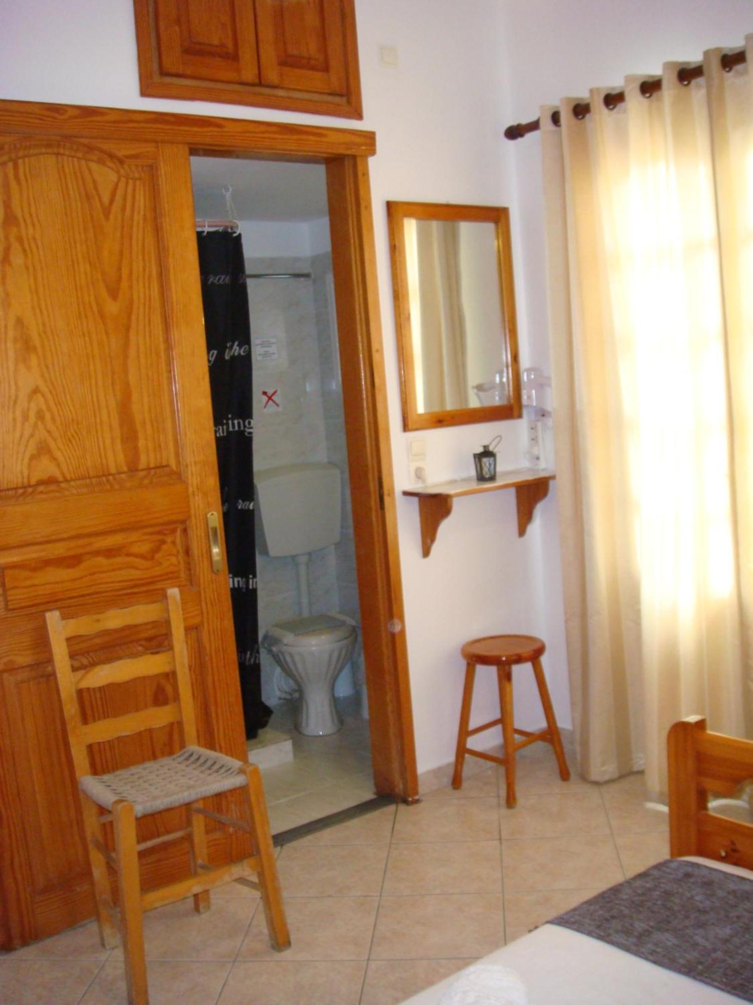 Boussetil Rooms Capanmat Tínos Kültér fotó