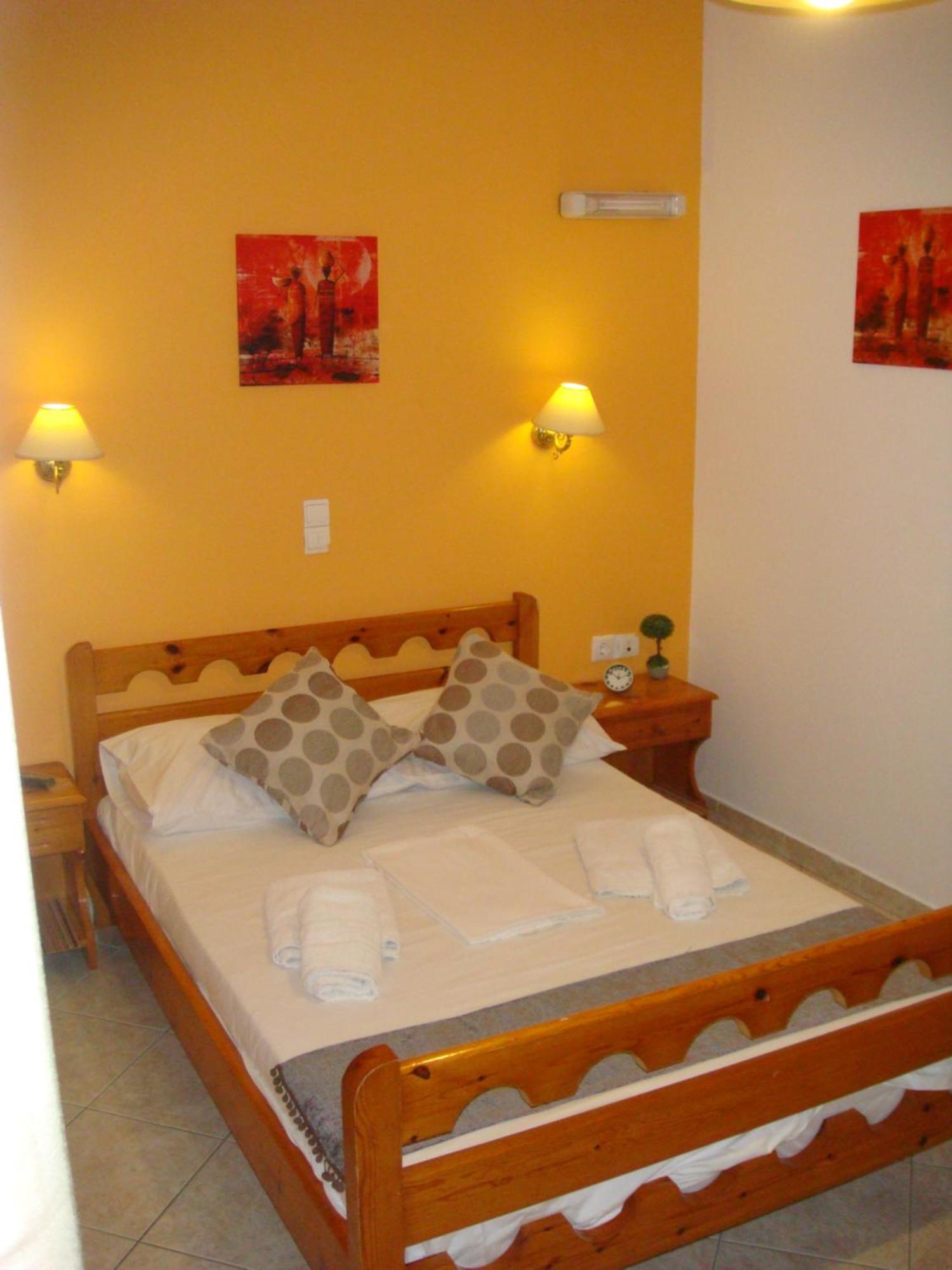Boussetil Rooms Capanmat Tínos Kültér fotó