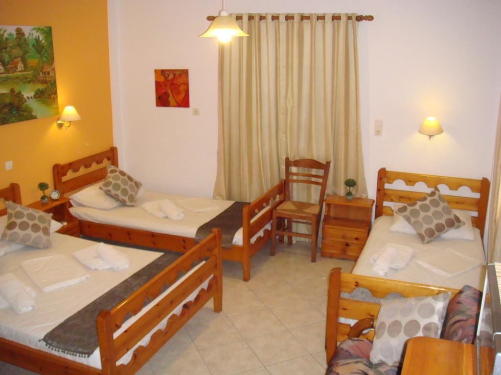 Boussetil Rooms Capanmat Tínos Kültér fotó