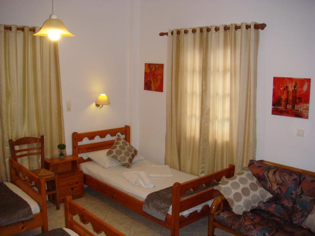 Boussetil Rooms Capanmat Tínos Kültér fotó